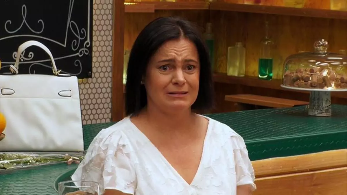 Chasco sin precedentes en First Dates: la desagradable reacción de una soltera al ver a su cita y decir en directo que "es horrible"