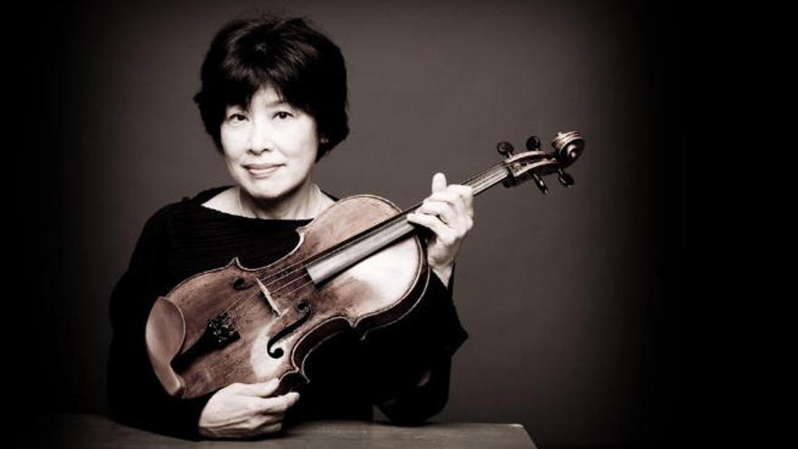 La violinista Nobuko Imai participa en las clases magistrales.