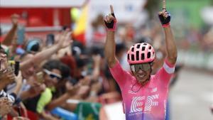 El ciclista colombiano Sergio Higuita triunfa en Becerril de la Sierra.