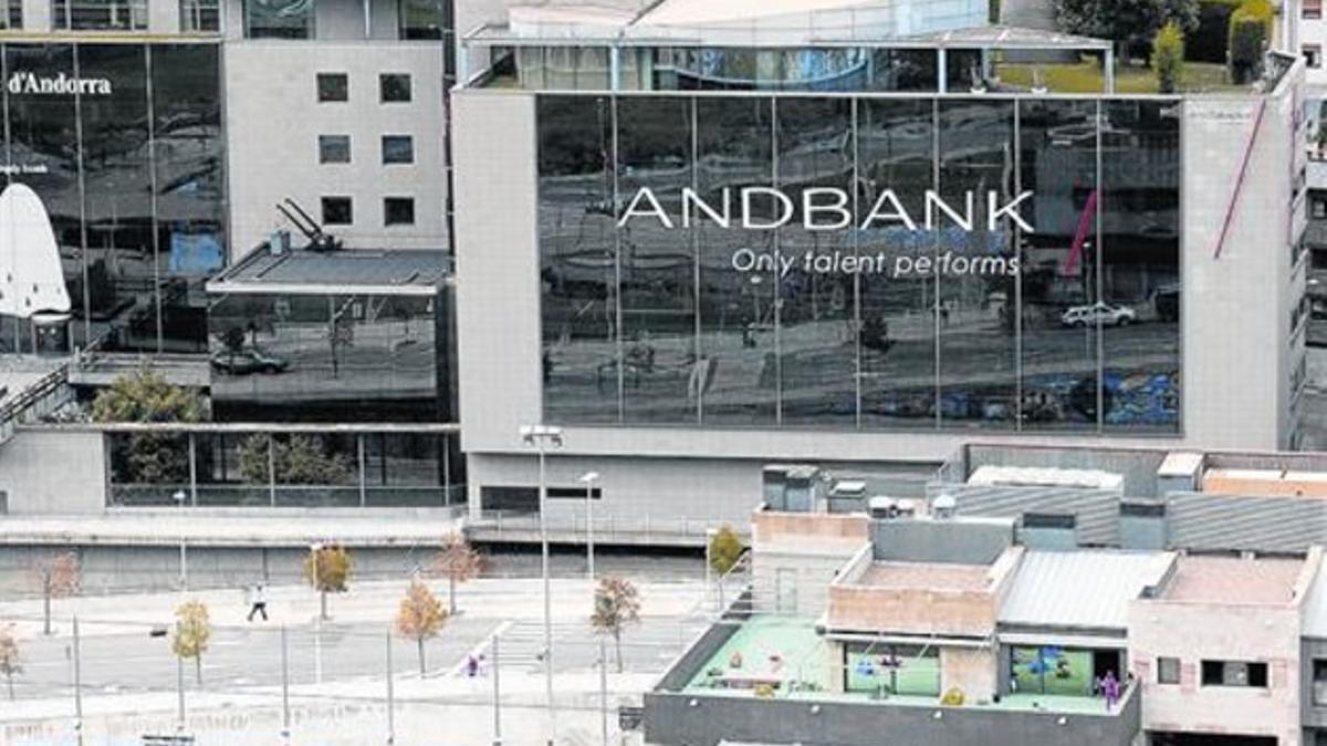 Andbank instó a los Pujol a que se llevaran  el dinero Banca Privada d'Andorra (BPA) Andbank Banca Mora Crèdit Andorrà Banc Sabadell Andorra_MEDIA_2