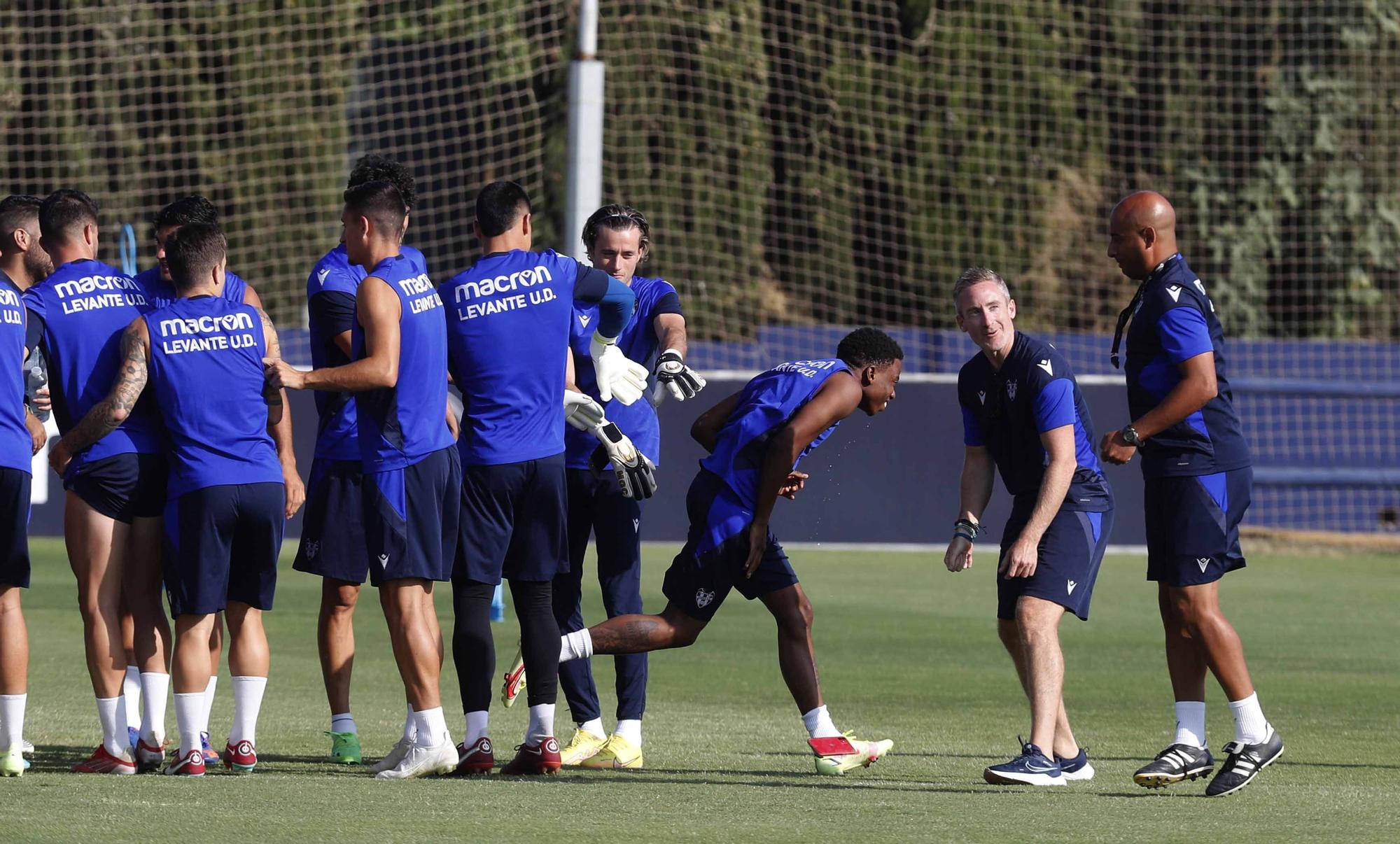 Sesión en Buñol del Levante UD