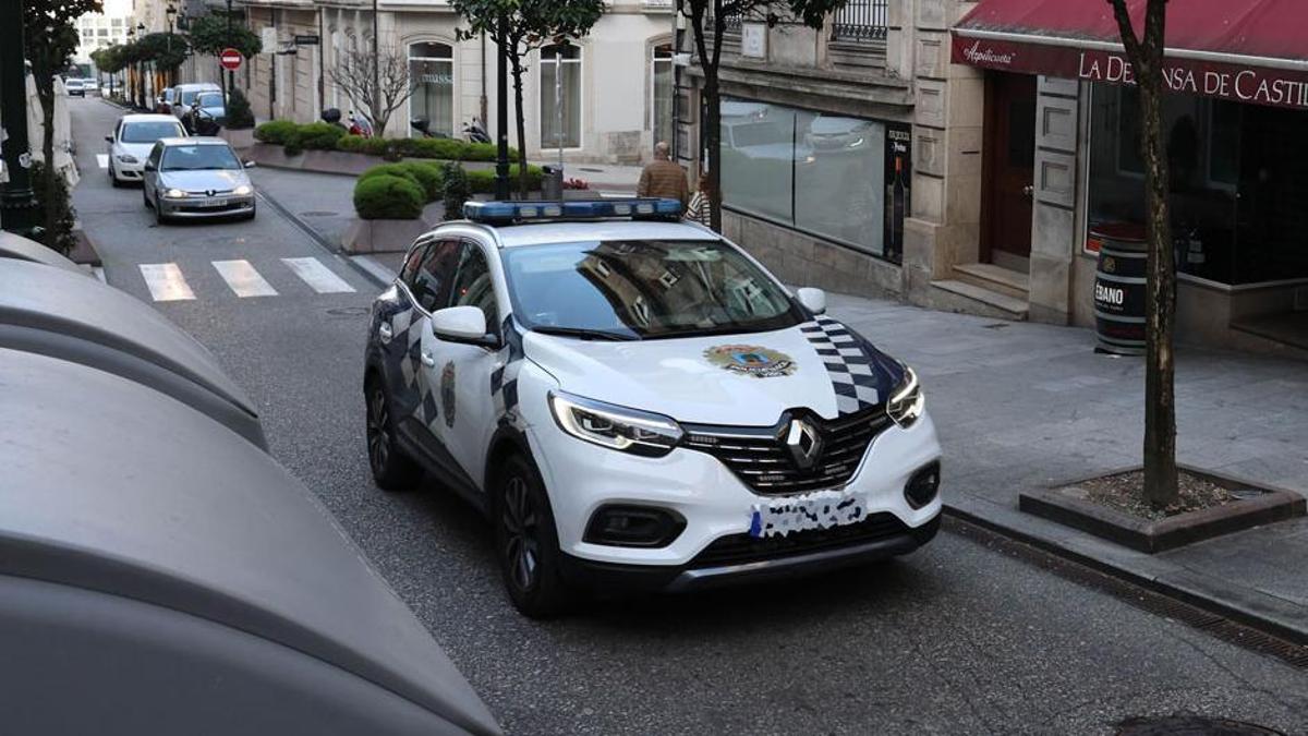 Un coche de la Policía Local de Vigo en una imagen de archivo.