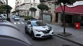 Detenido en Vigo tras romper la ventanilla de un coche para robar una mochila