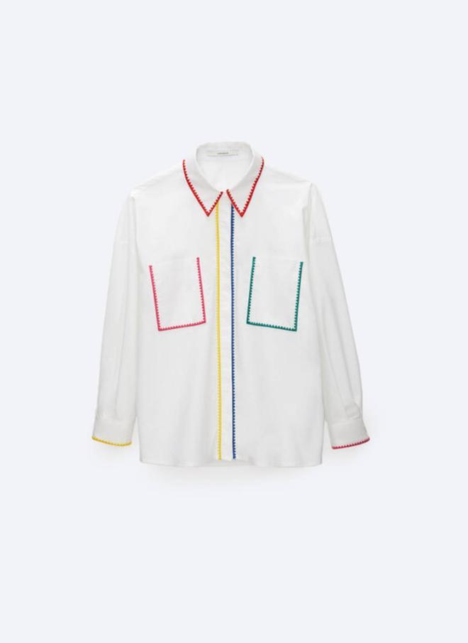 Camisa blanca con bordados multicolor de Uterqüe