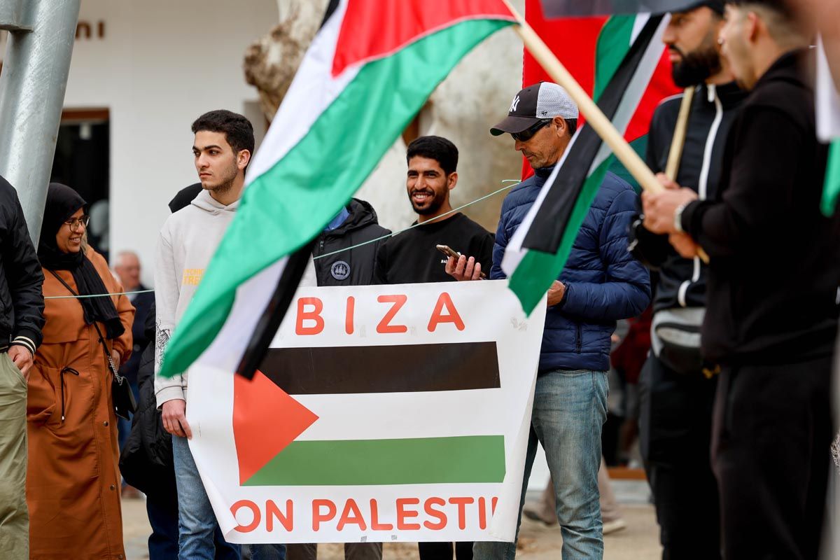 La concentración por Palestina en Ibiza, en imágenes