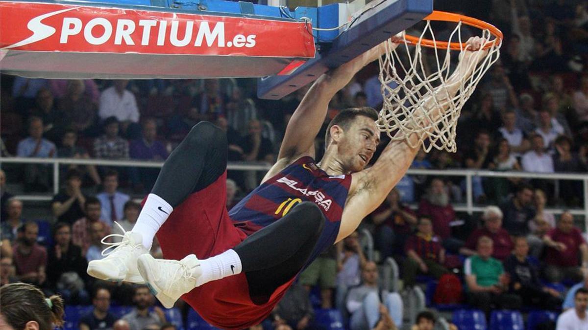 Claver, en una acción contra el Iberostar Tenerife