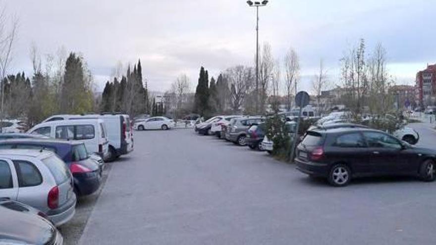 Un dels aparcaments del parc de les Aigües on s&#039;instal·larien les càmeres.