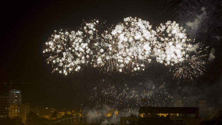 Seis atendidos por Cruz Roja en el Castillo de anoche