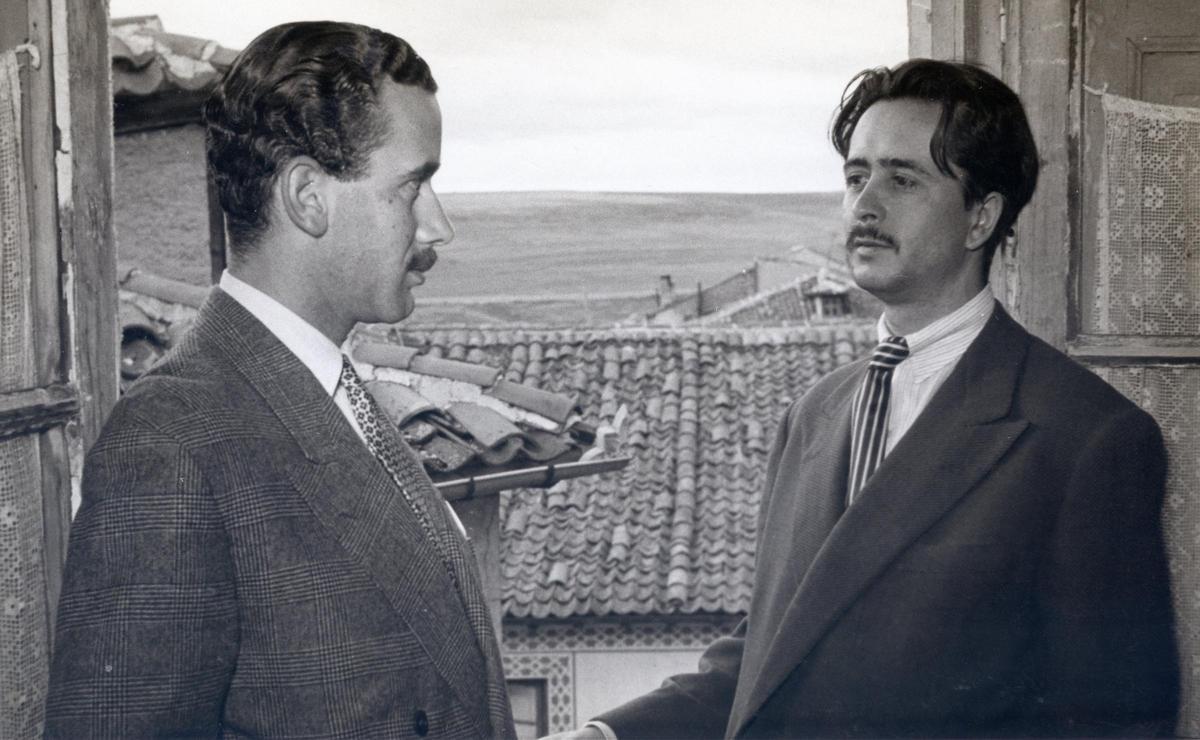 José Manuel Caballero Bonald y Carlos Edmundo de Ory, en Segovia