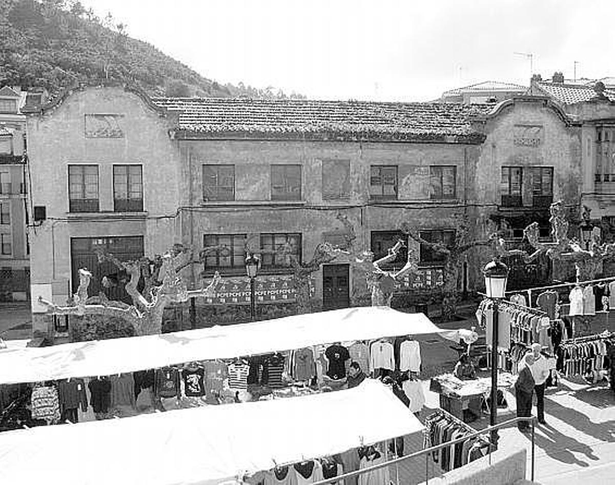 Frontal de la antigua fábrica de Ortiz, destinada a albergar el Museo de la Conserva.