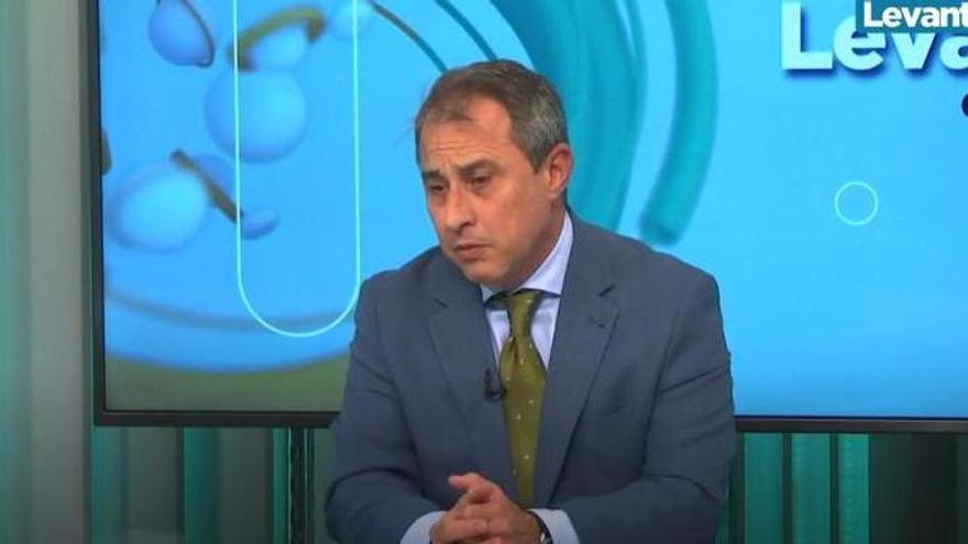Vicente Vercher, decano del Colegio de Graduados Sociales: "Hay que evitar salir en los ocho primeros meses en la jubilación anticipada"