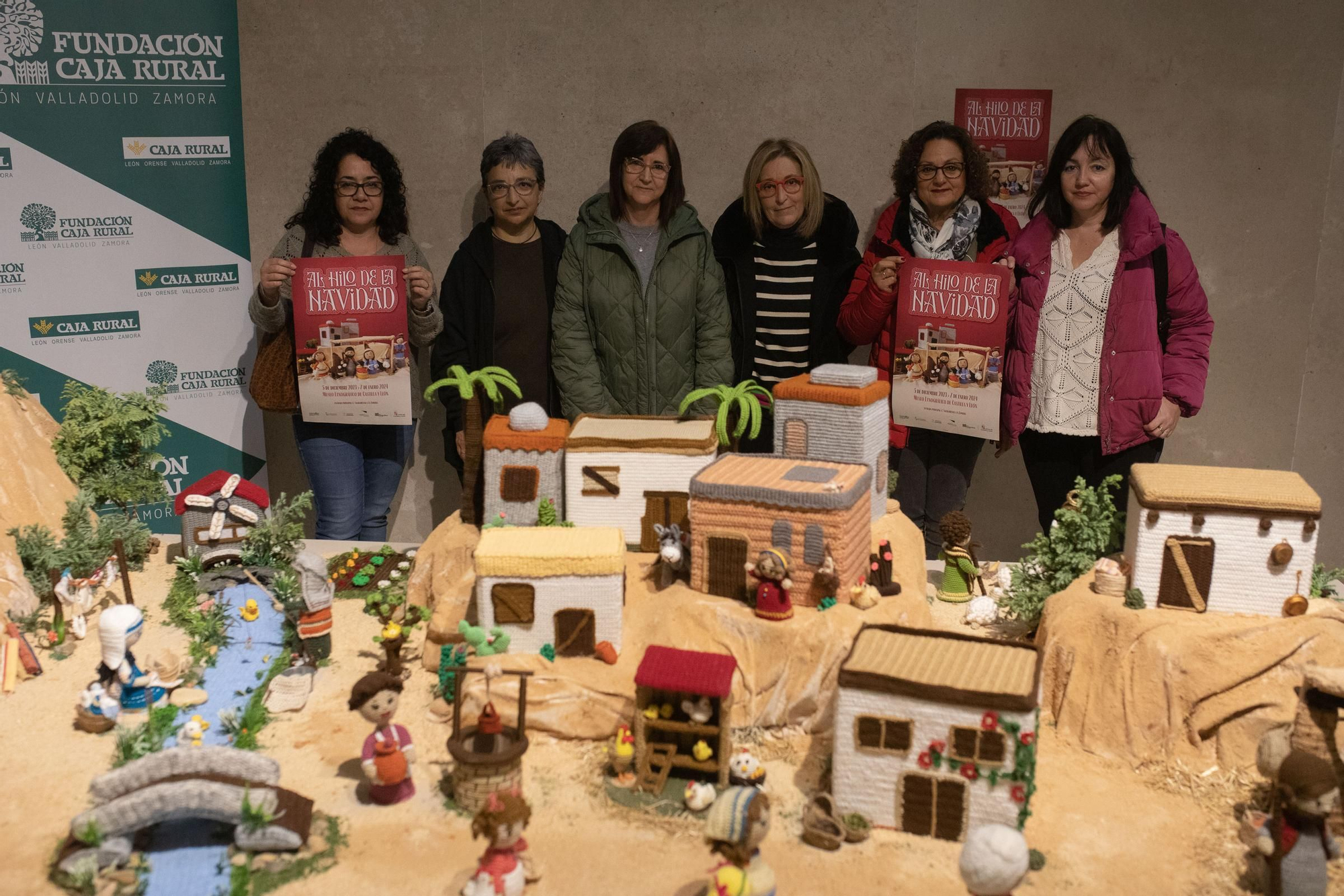 GALERÍA | Belén “Al hilo de Navidad” de la Asociación Cultural “El Portal de San Vicente”