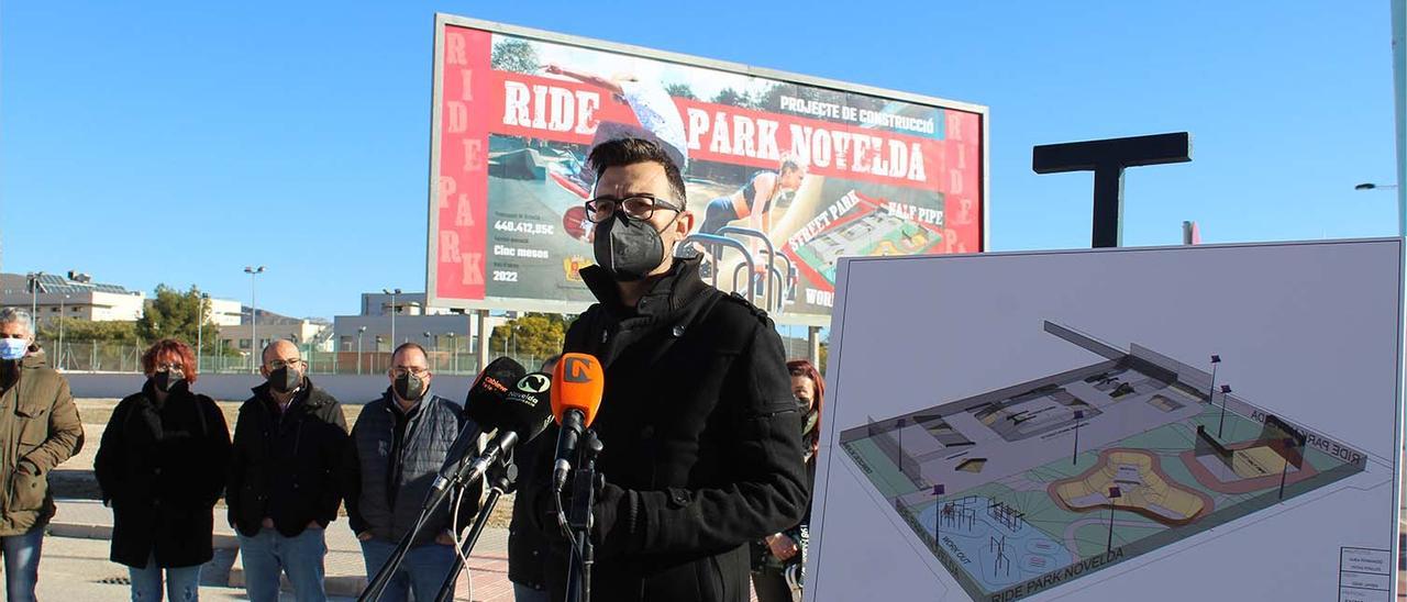 El alcalde Fran Martínez durante la presentación del proyecto.