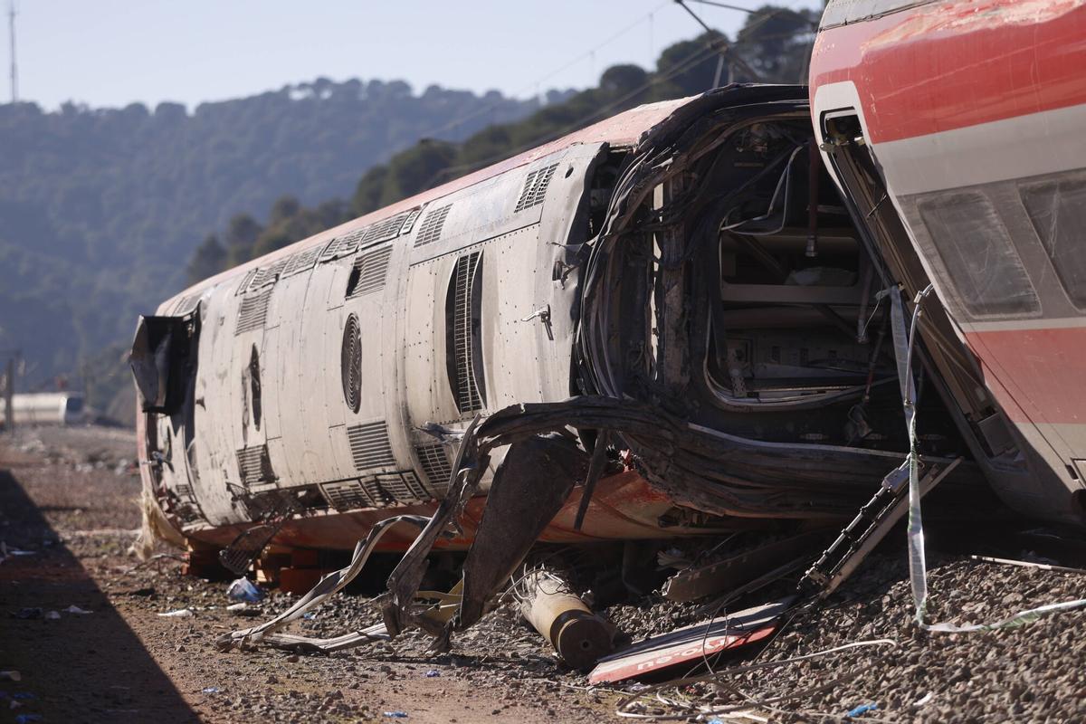 Accidente tren en Adamuz, trenes Iryo y Alvia. Accidente ferroviario, descarrilamiento Córdoba