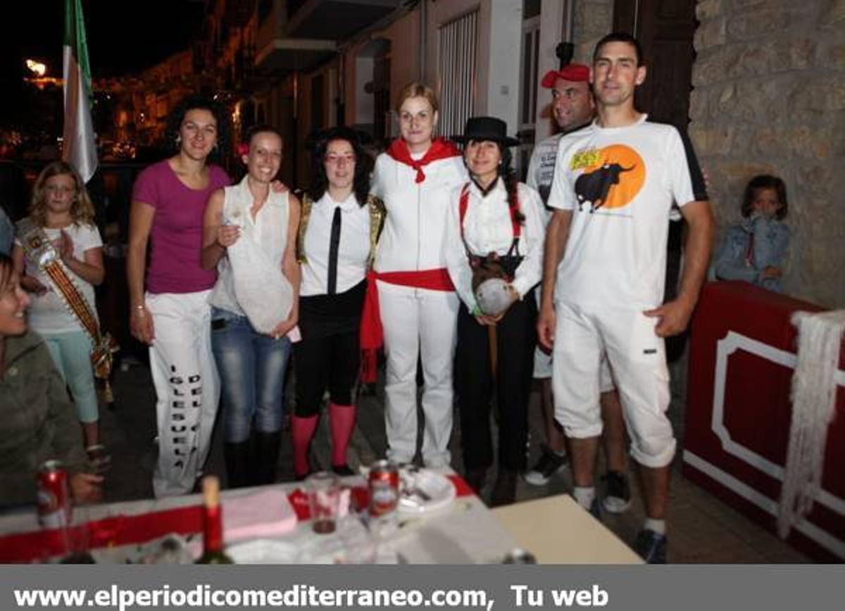 GALERÍA DE FOTOS - Sopar temàtic a les festes de Vilafranca