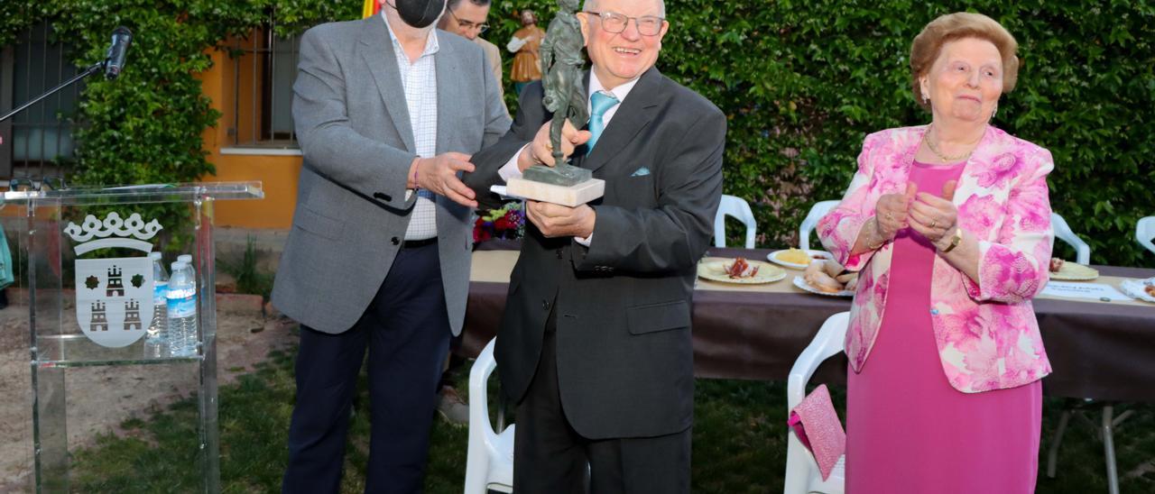 Francisco Javier Gozalvo Planells recoge el premio &quot;Llaurador de l&#039;any&quot; de Torrent.