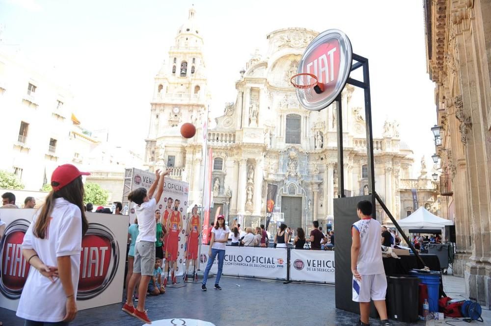 Baloncesto 3x3 en la Plaza Belluga