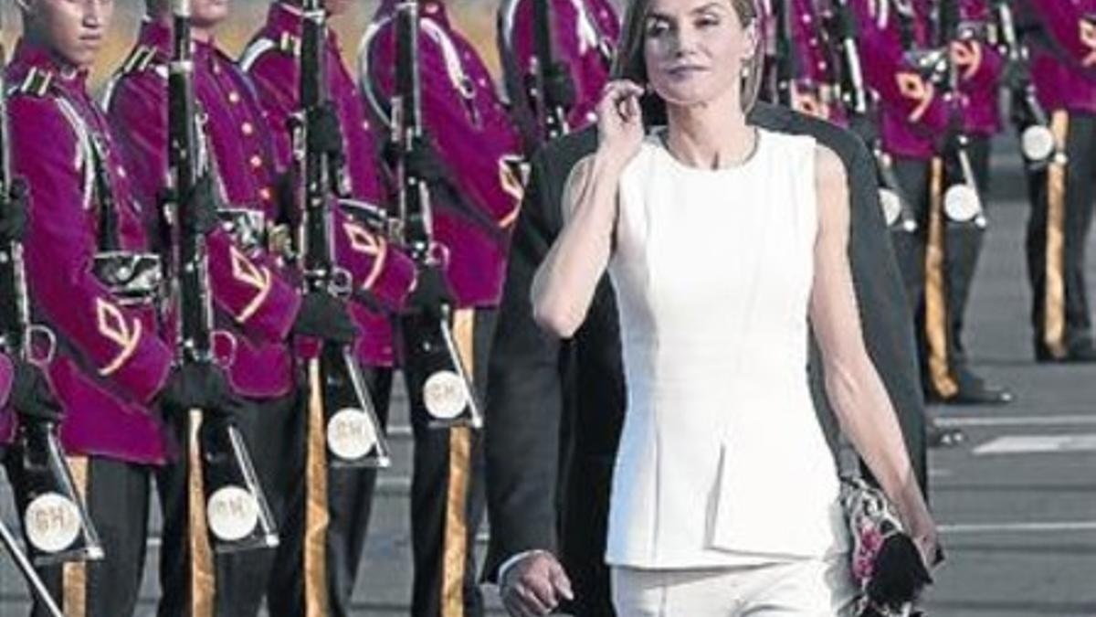 Letizia continúa su viaje de cooperación en El Salvador_MEDIA_1