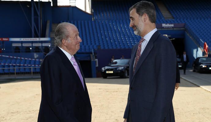 El Rey Felipe VI con su padre, el Rey Emérito, Juan Carlos I.