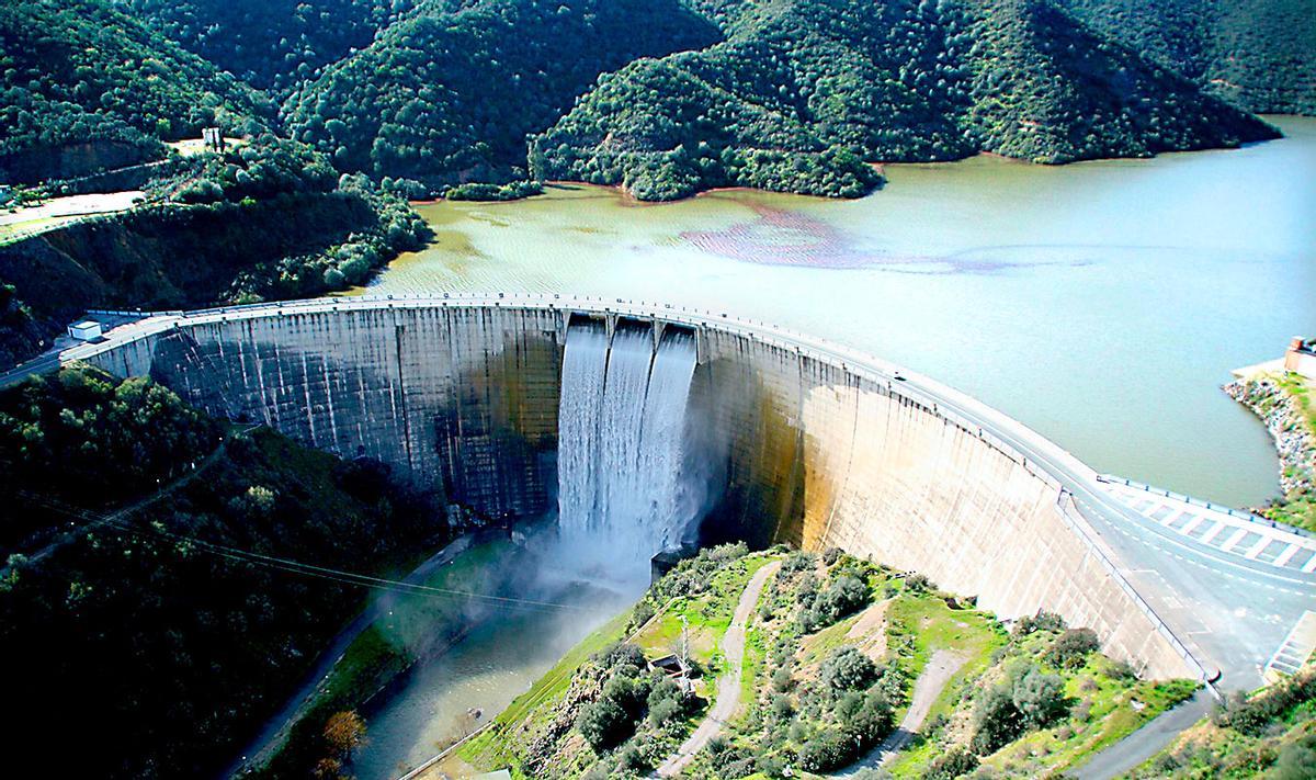 Embalse José Torán en Lora del Río.