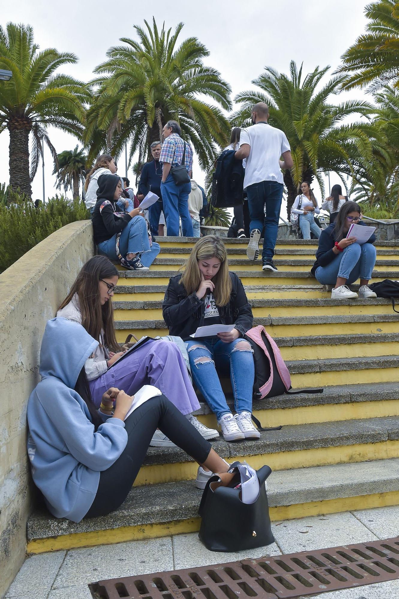 Primer día de la prueba extraordinaria de la EBAU 2022 en la ULPGC