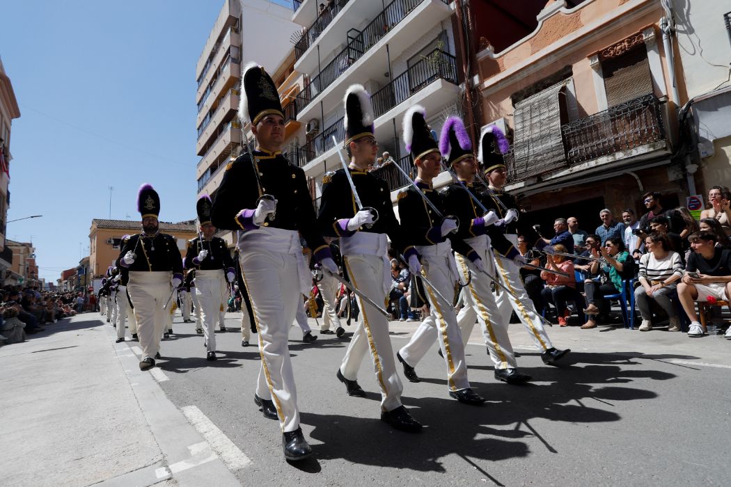 Flores y alegría para despedir la Semana Santa Marinera en el desfile de Resurrección