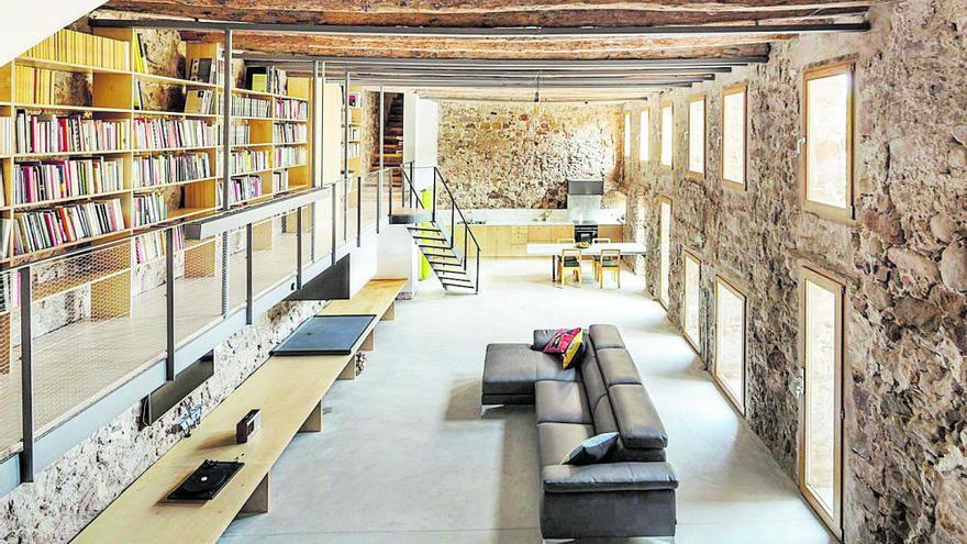 Conversió d'una fàbrica del XIX en un habitatge del XXI al barri del Rec