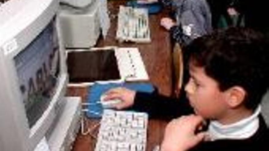 El 41% de niños se topan con contenidos nocivos en internet