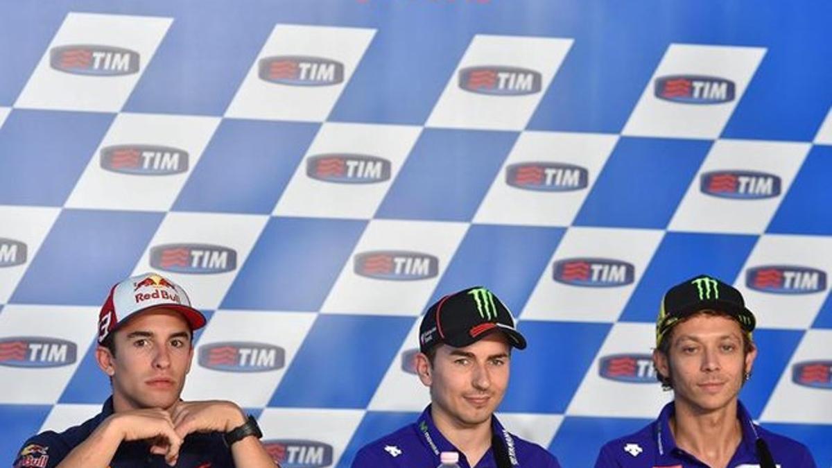 Márquez, Lorenzo y Rossi, en rueda de prensa en Italia