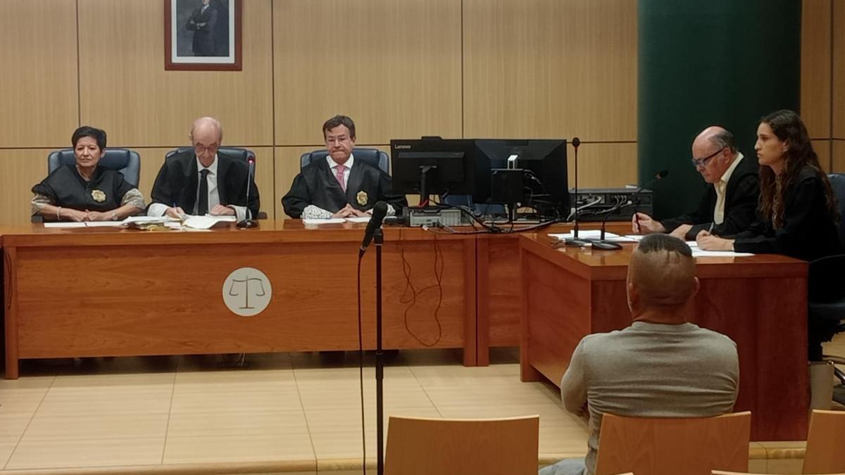 Un momento del juicio en la Sección Primera de la Audiencia de València, este lunes.
