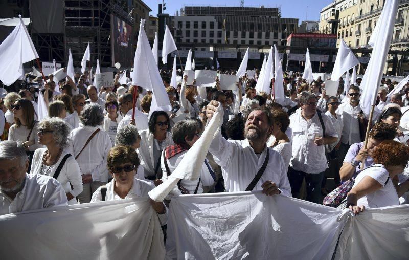 Zaragoza se une por la paz y el diálogo