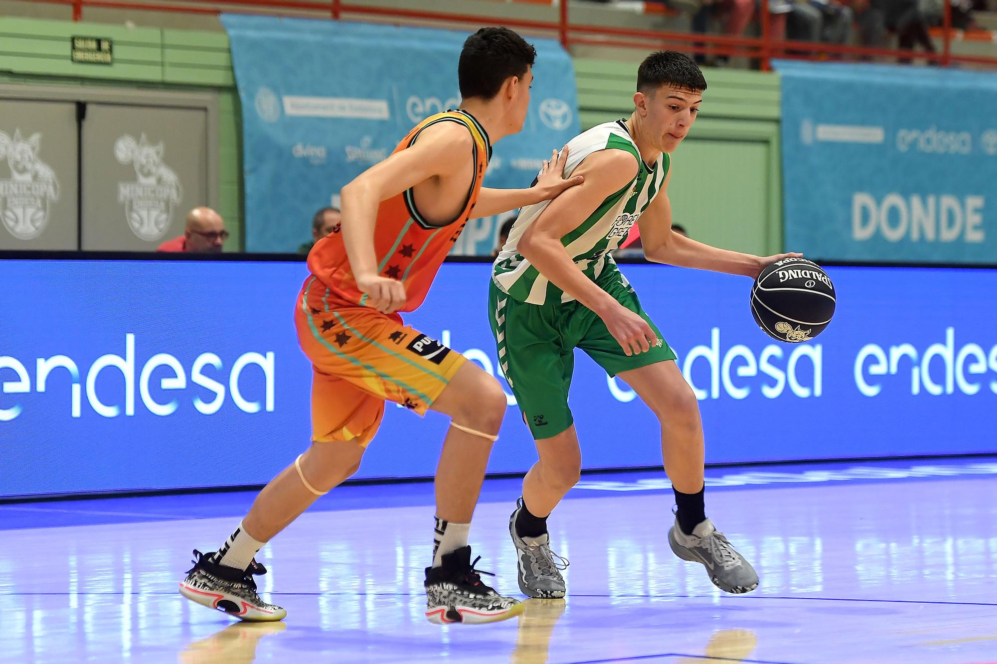 Victoria emocionante del infantil A masculino de Valencia Basket  en el arranque de la Minicopa Endesa