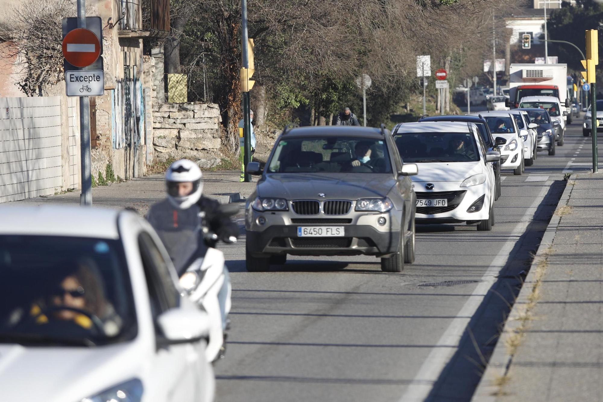 Comença l'asfaltatge a Fontajau