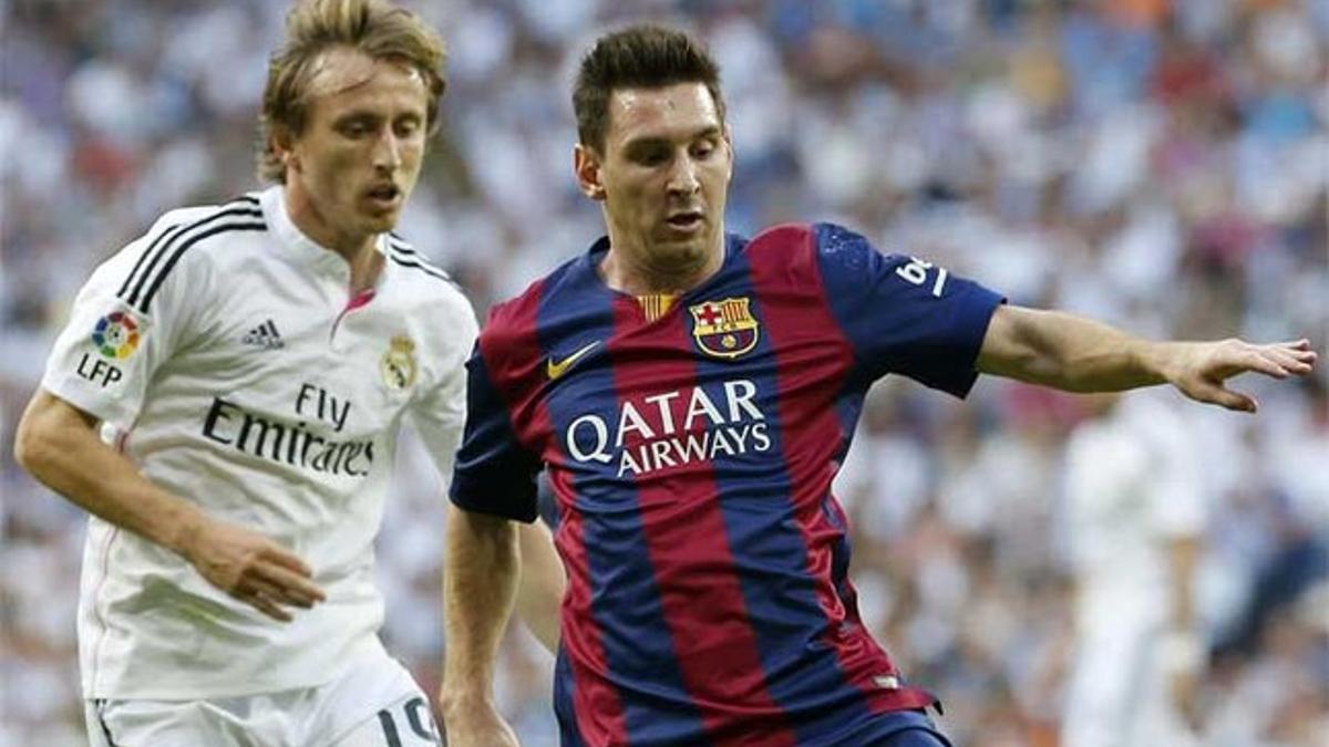 Luka Modric y Leo Messi durante el último Madrid-Barça