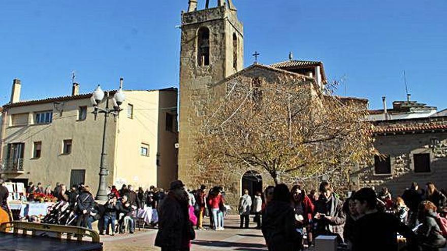 Santa Llúcia omple la Sagrera de Sant Fruitós