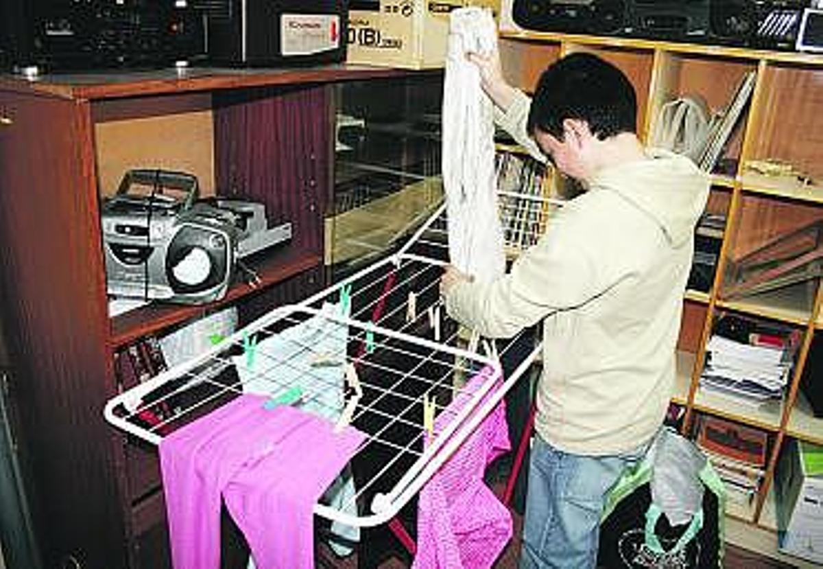 Hogares sin distinción de sexos en Castropol