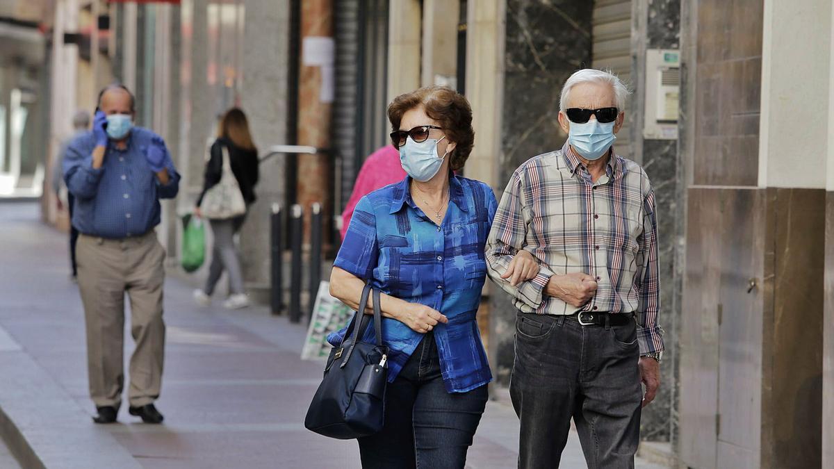 El envejecimiento de la población está impulsando en Elche los servicios para la tercera edad.