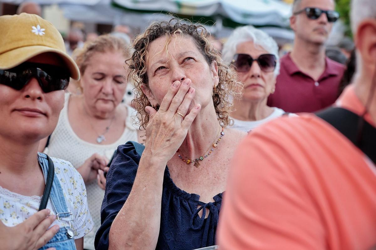 Procesión marítimo-terrestre de la Virgen del Carmen en Santa Cruz