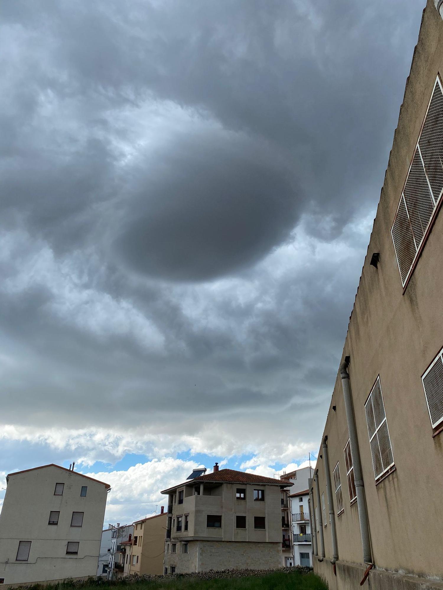 Las mejores imágenes del tornado histórico que ha sorprendido a Vilafranca
