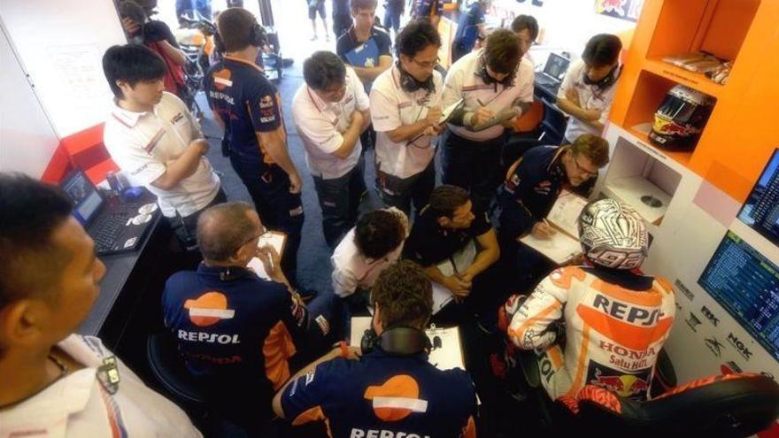 Ducati, Honda y Yamaha no piensan dar órdenes de equipo, de momento