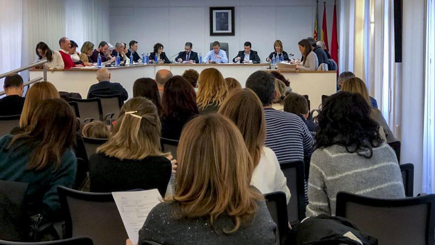 Imagen de la sesión plenaria del pasado sábado en el Ayuntamiento de Xàtiva.