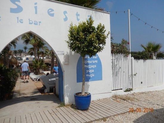 Así era y así se encuentra el local de playa de moda en Xàbia