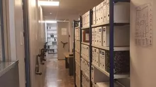 El Ayuntamiento de Oliva empieza a digitalizar sus archivos para facilitar el acceso a documentación