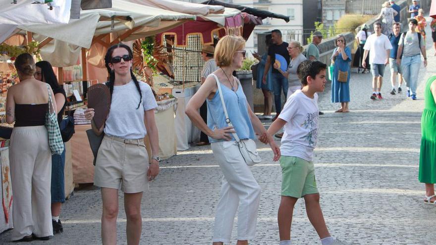Ourense arranca unas fiestas mayores centradas en orquestas y atracciones