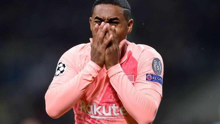 Malcom, emocionado después de marcar su primer gol con la camiseta del Barcelona.