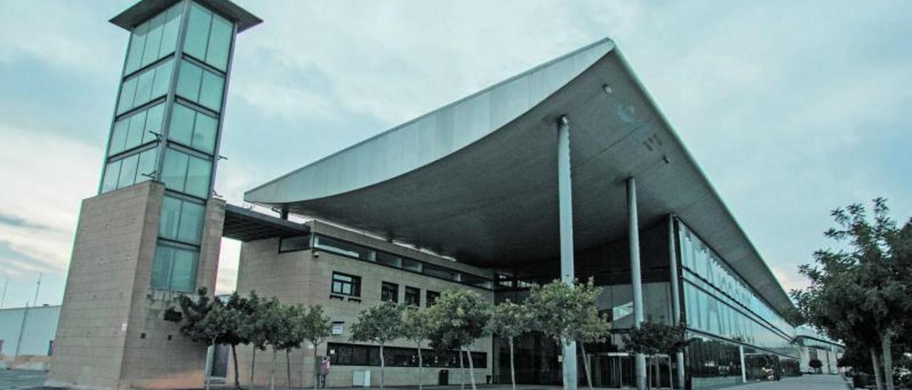 La fachada de la Institución
Ferial Alicantina (IFA),
situada en Torrellano, 
en Elche. sergio ferrández