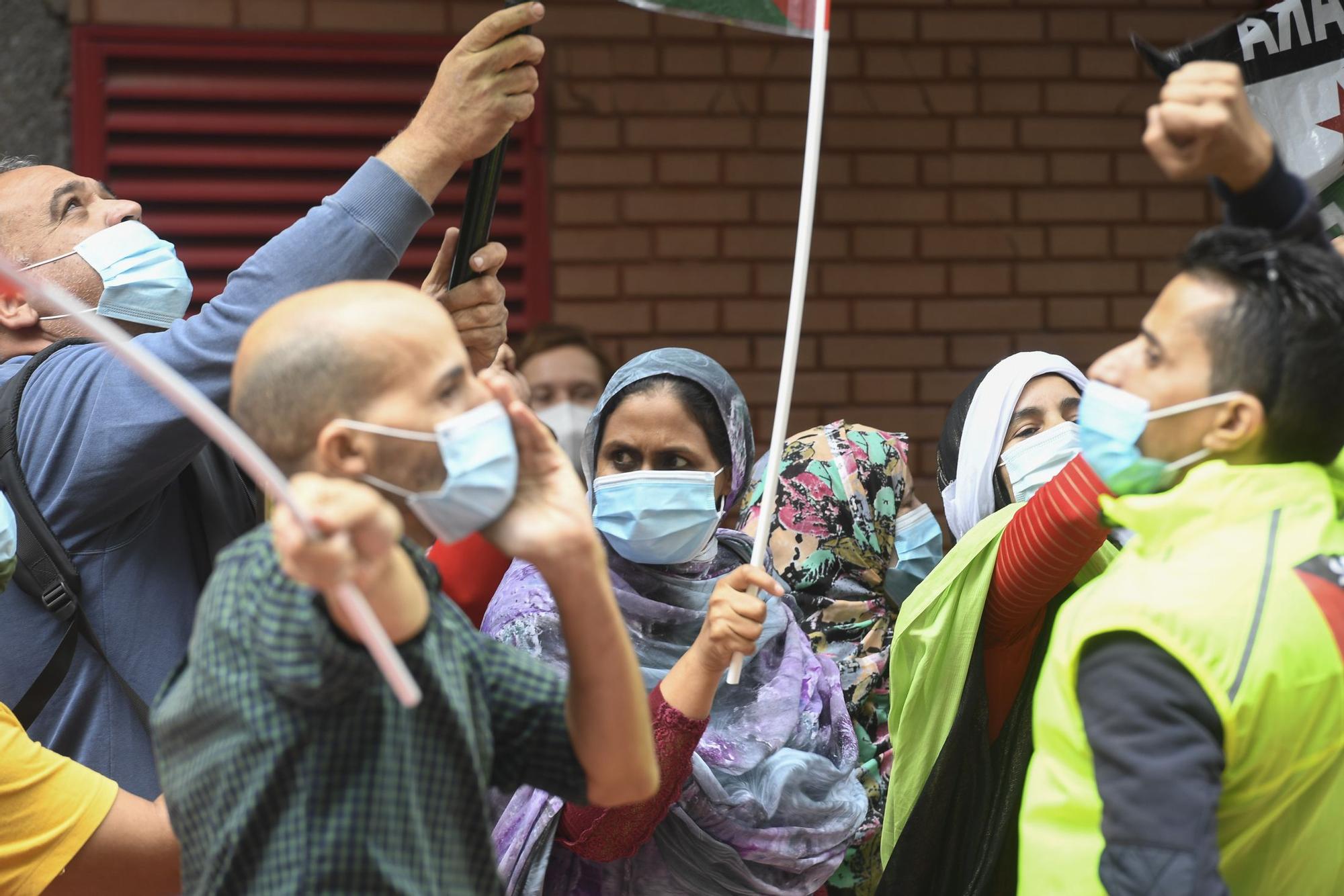 Manifestación de saharauis frente al Consulado de Marruecos