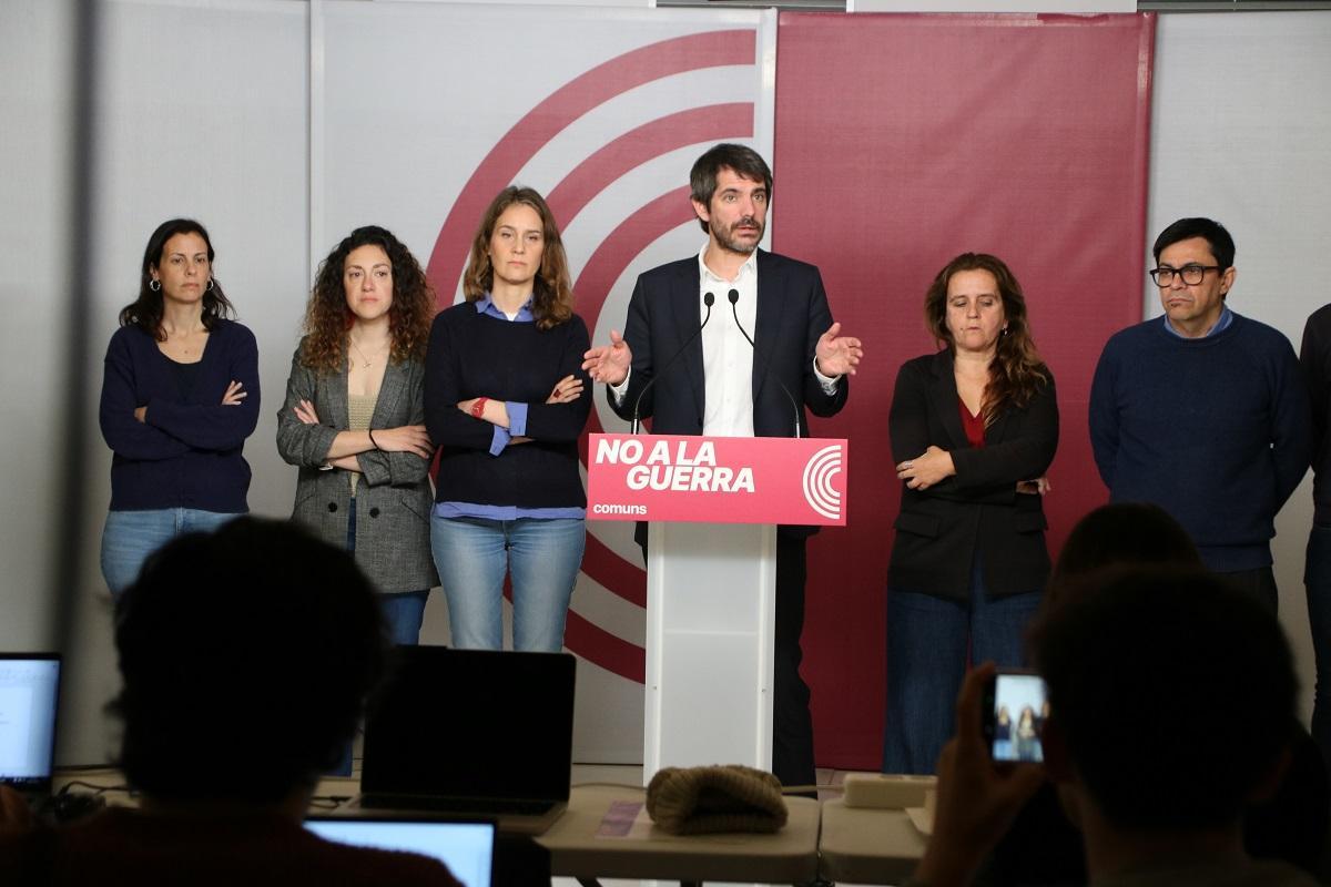 Dirigentes de la dirección de los Comuns durante una rueda de prensa del ministro Ernest Urtasun