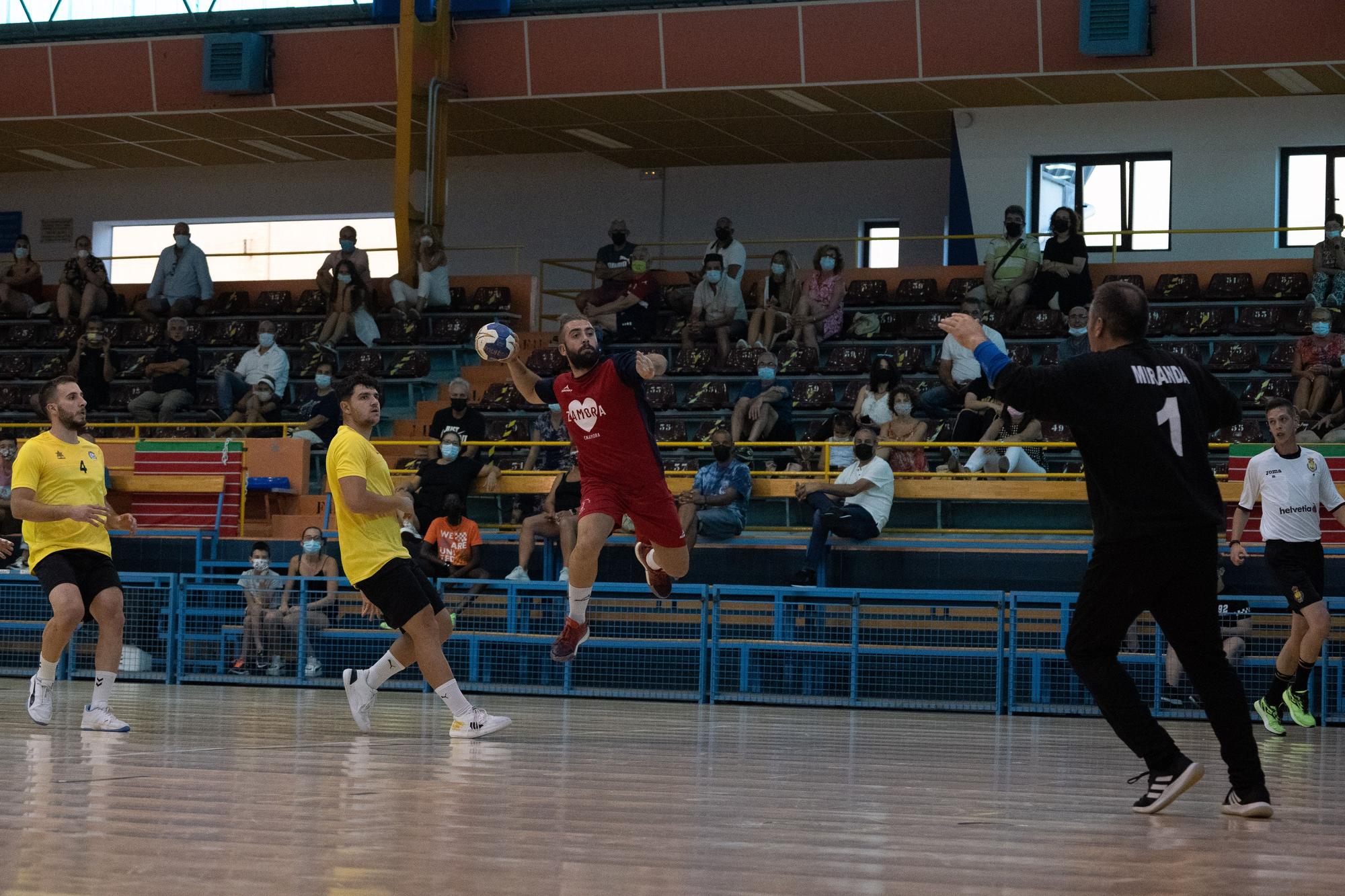 PRETEMPORADA BALONMANO ZAMORA-19.JPG