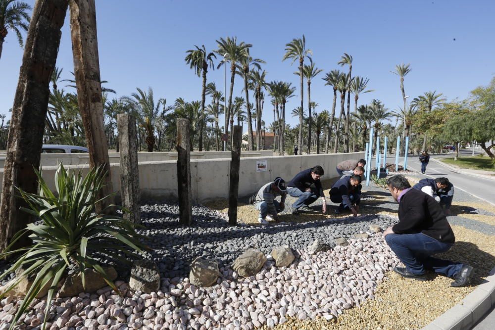 Los alumnos de Tamarit inauguran un jardín